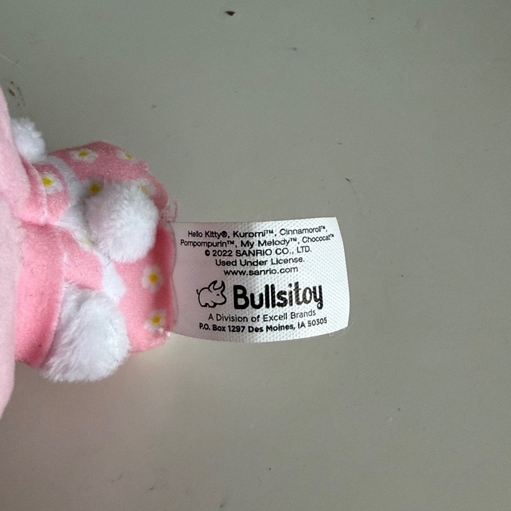 Hello Kitty Keychain Bundle - Picture 8 of 9